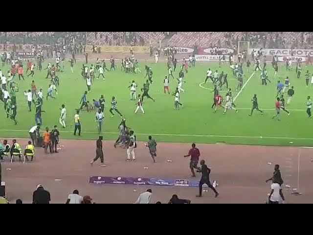 Chaos at NPFL Week 35 as Enyimba Fans Disrupt Game, Leaving Result Inconclusive.